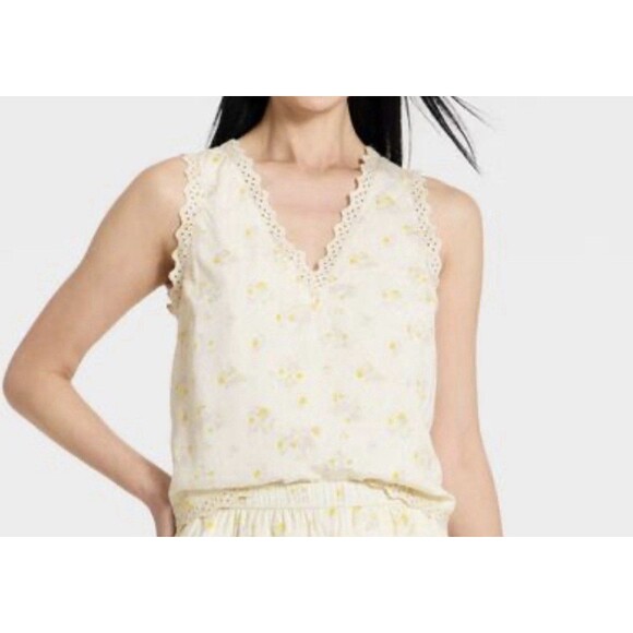 a new day Tops - Women’s Printed Lace Trim V-Neck Tank Top A New Day XS